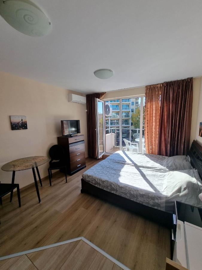 Apartamento Deluxe Admiral Plaza Sunny Beach Exterior foto