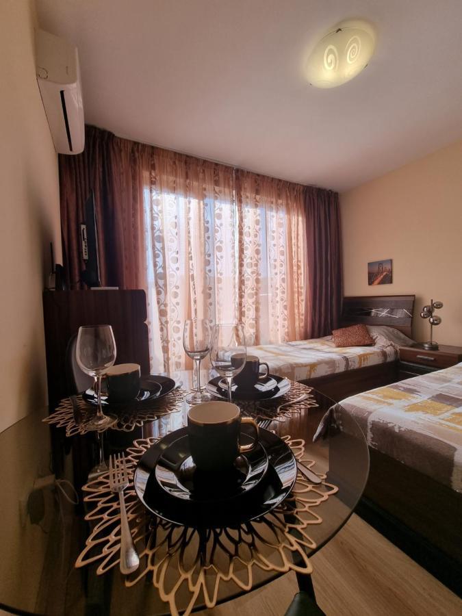 Apartamento Deluxe Admiral Plaza Sunny Beach Exterior foto